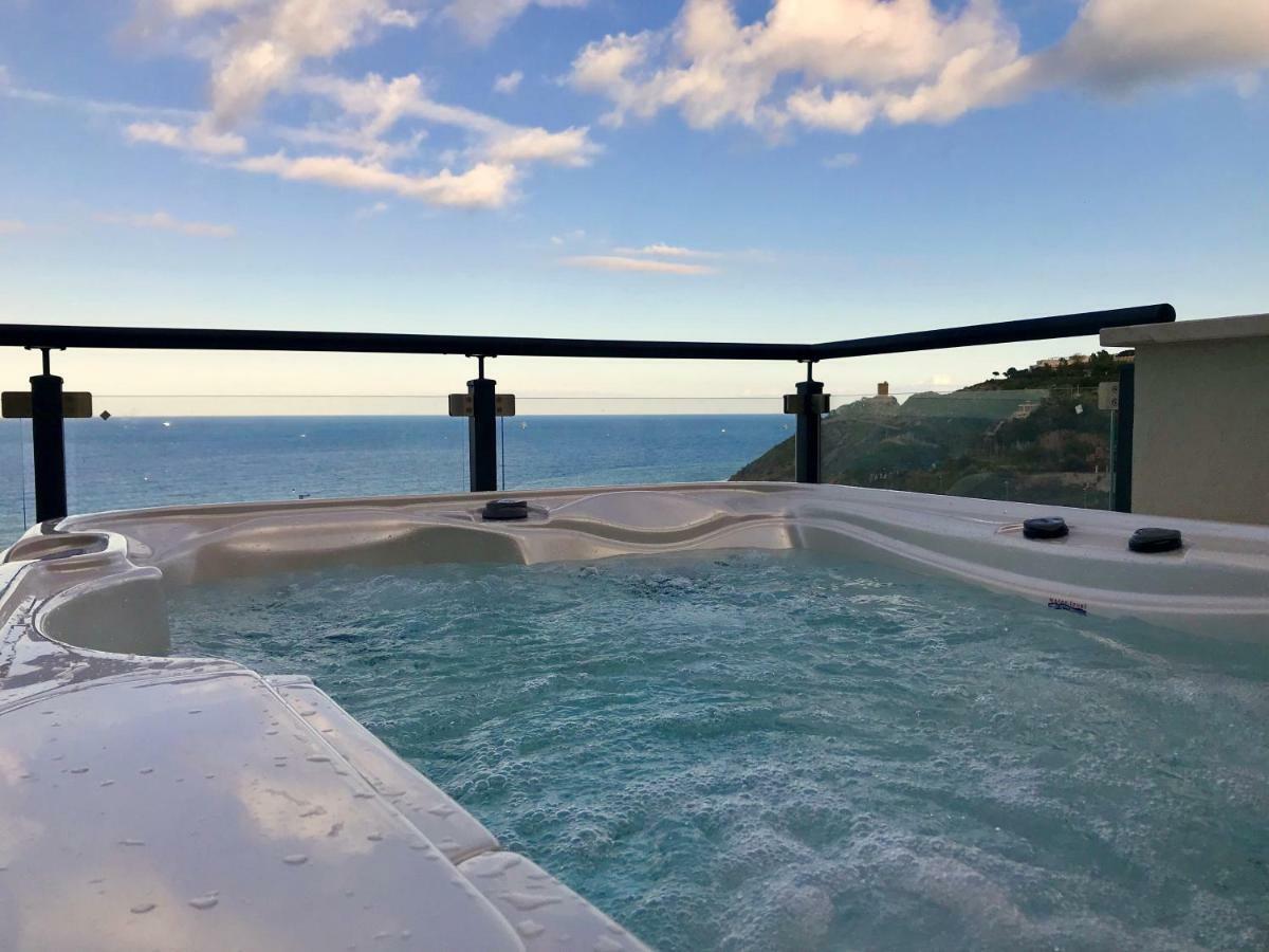Red Luxury In Borgo Guardiola Near Cefalu Mandra Capreria Exterior photo