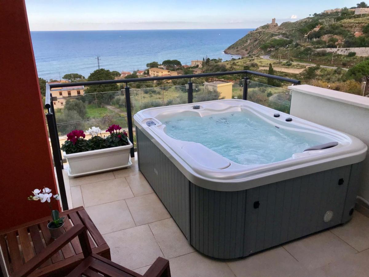 Red Luxury In Borgo Guardiola Near Cefalu Mandra Capreria Exterior photo